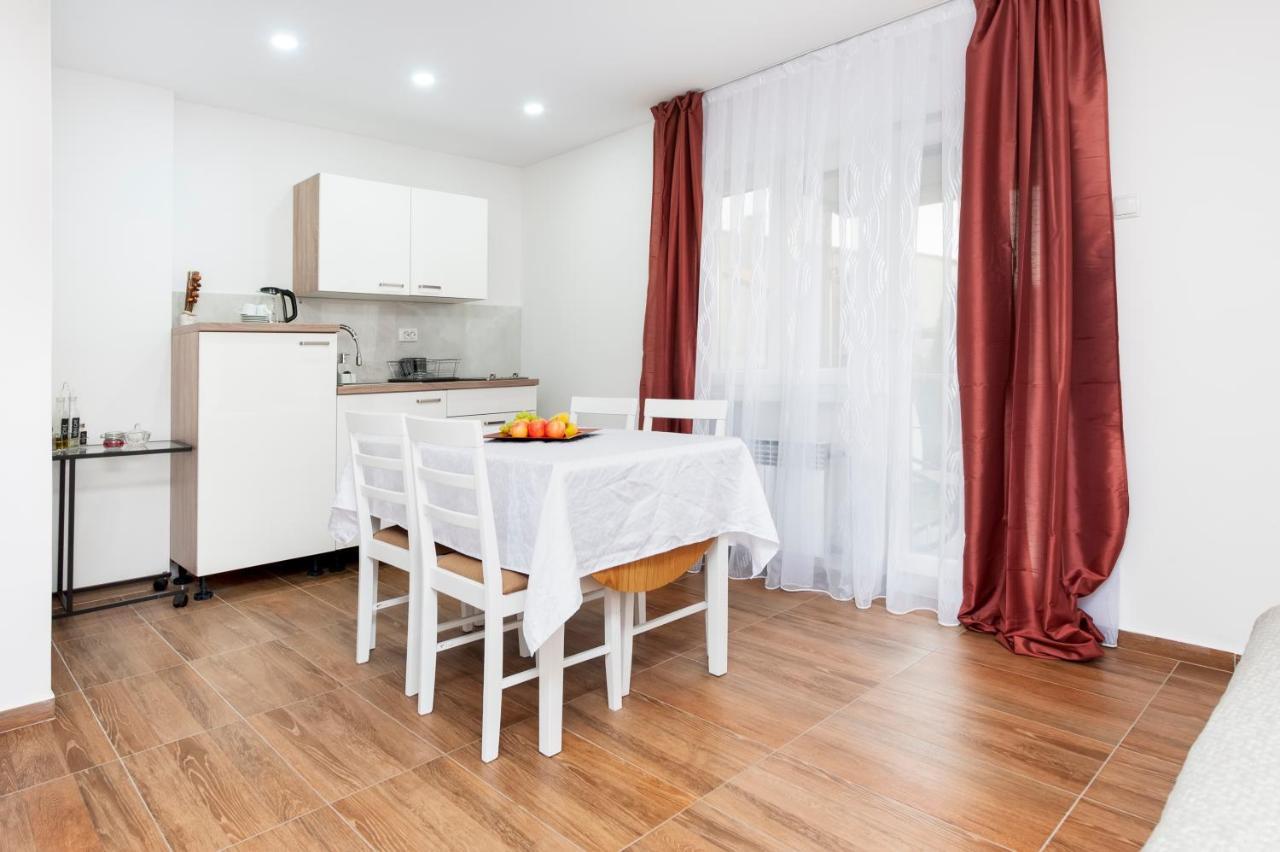 Apartment Sissy Rovinj Buitenkant foto